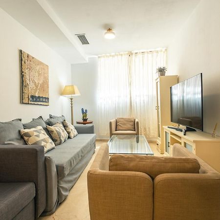 Grande Apartamento Familiar Sevilla Exteriér fotografie
